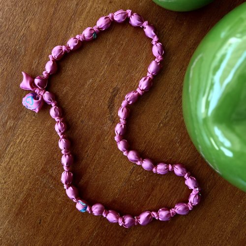 PINK SILK-BALLS NECKLACE – Bild 4